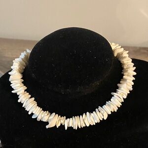 White Shell Chip Anklet FINAL PRICE Twist Lock Closure 10”